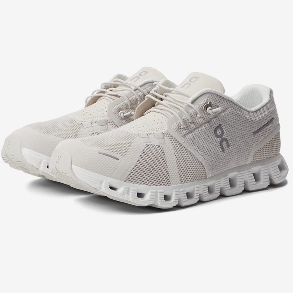 On Cloud 5 Pearl | White Women’s Size 8.5